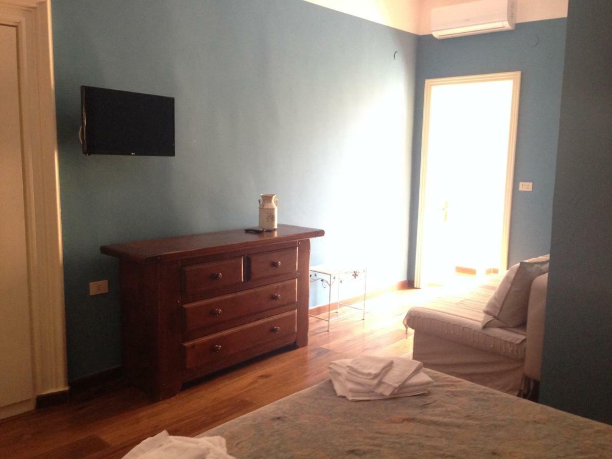 نابولي B & B Luca Giordano N6 المظهر الخارجي الصورة