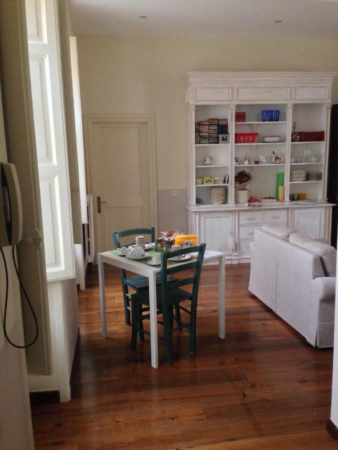 نابولي B & B Luca Giordano N6 المظهر الخارجي الصورة