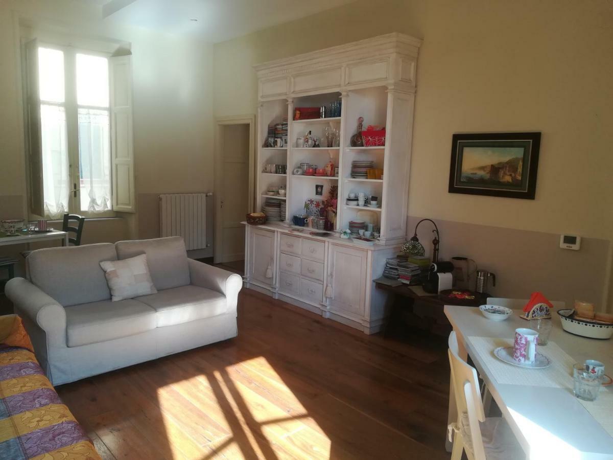 نابولي B & B Luca Giordano N6 المظهر الخارجي الصورة